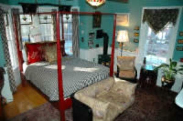 Red Elephant Inn Bed And Breakfast Норд Конуей Екстериор снимка